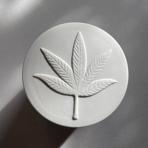 Jonathan Adler Accents Jonathan Adler Hashish Candle White Lidded